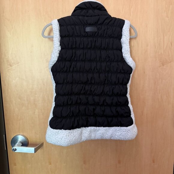 Calvin Klein Performance Black Sherpa Puffer Vest Medium - Picture 3 of 4